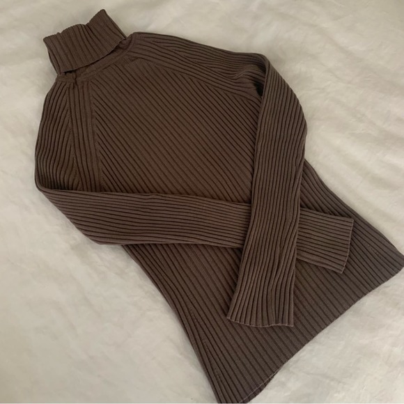 Wolford Merino Wool Turtleneck Ribbed Sweater - Picture 8 of 13